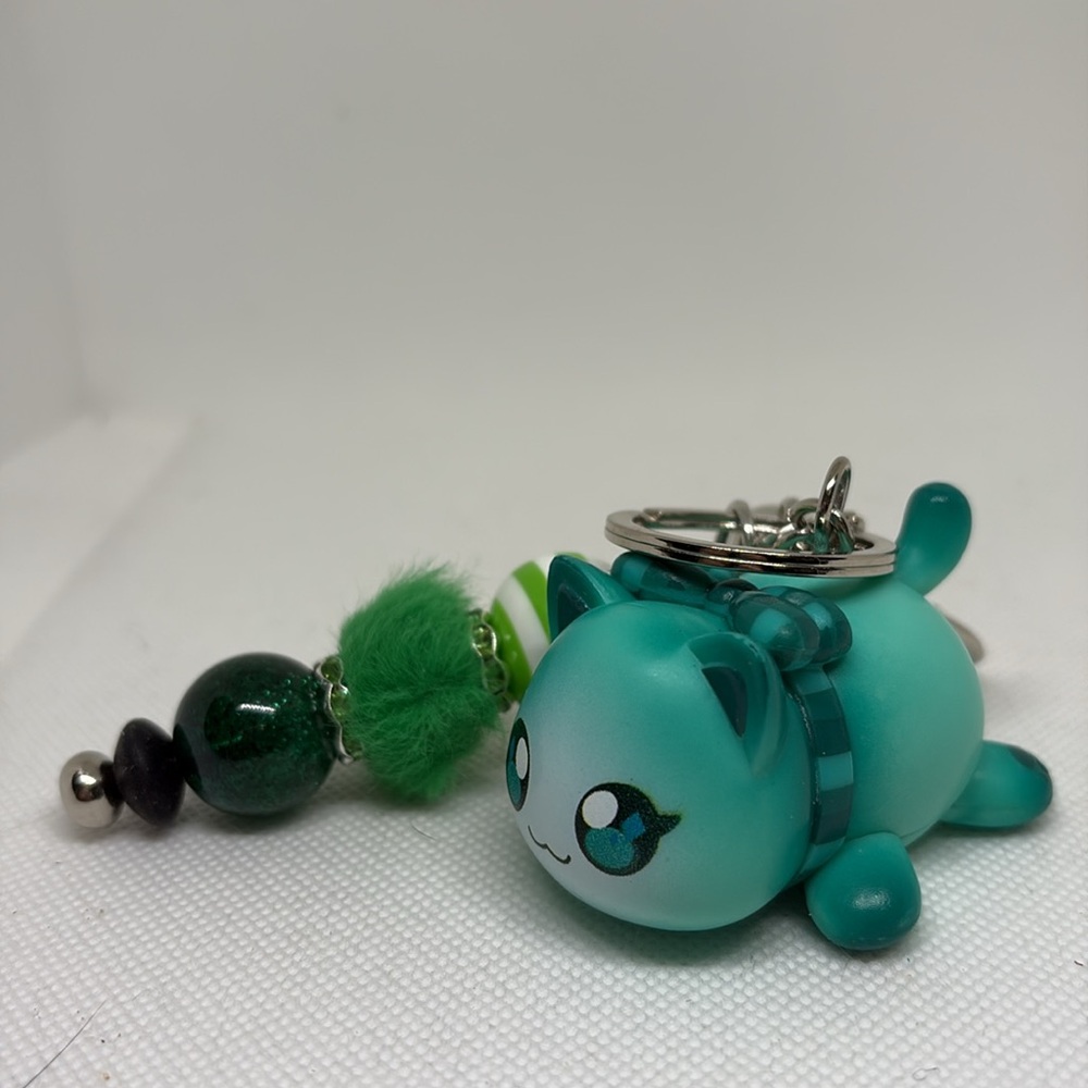 Handmade cat keychain - Picture 12 of 16